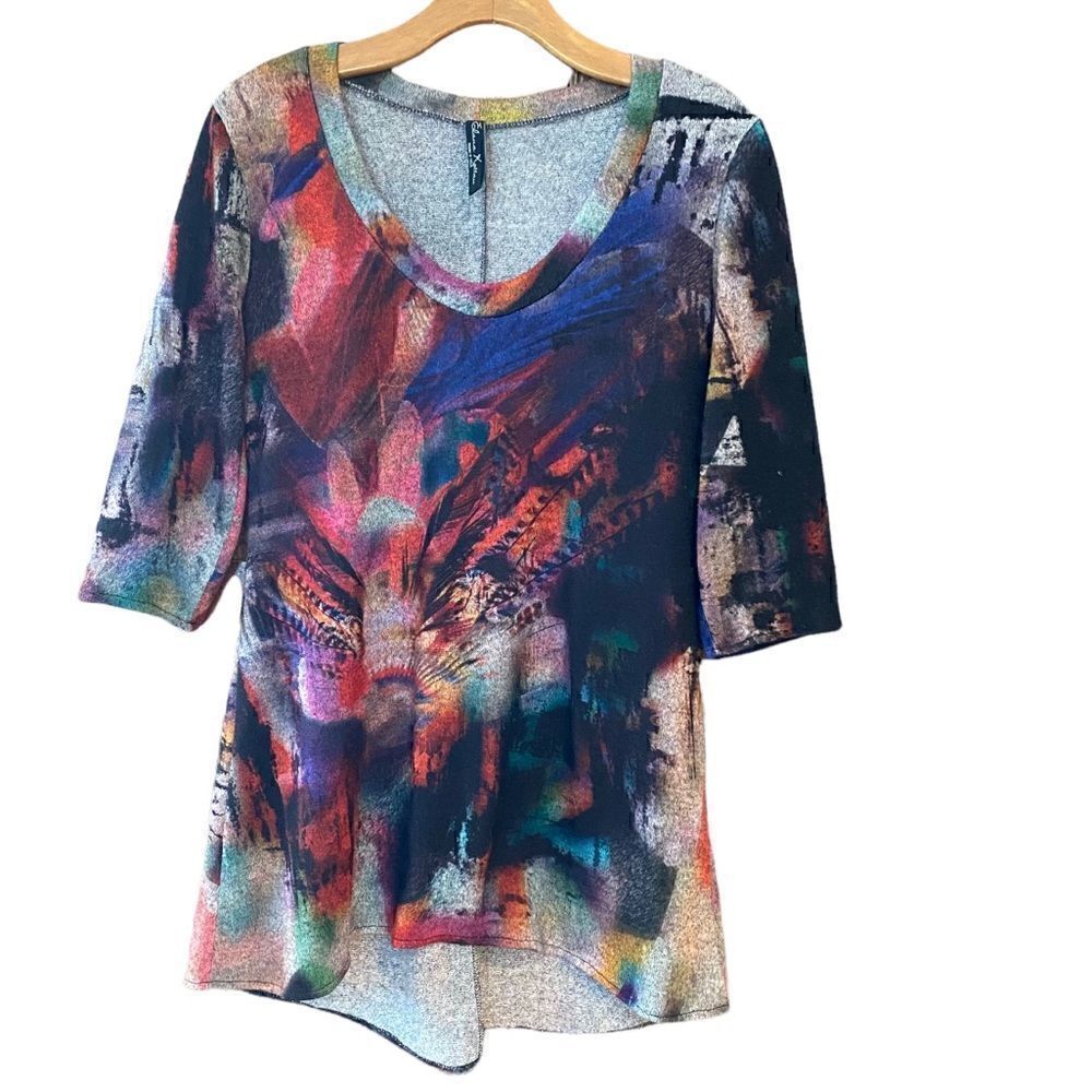 Élaua Kattau Sz S Gray Watercolor Abstract Floral Relaxed Design Knit Tunic